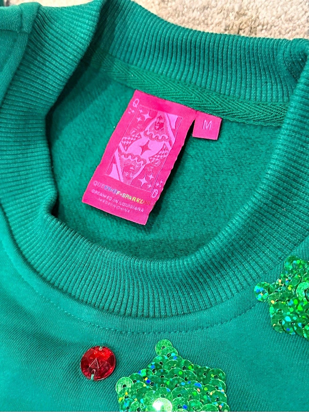 HTF QUEEN OF SPARKLES Green Holly Sequin Sweatshirt and Shorts Set Medium - Picture 3 of 4